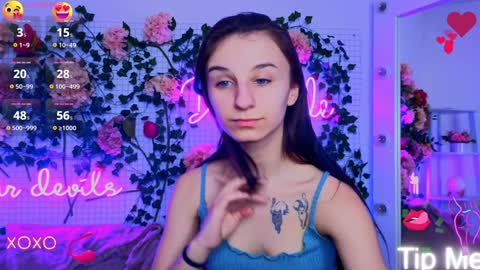 Snapshot of _nika_kik chatting on 01-21-25, 11:56 Nika online show from 01-21-25, 11:56