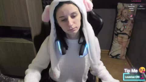 Snapshot of _nika_kik chatting on 01-24-25, 09:47 Nika online show from 01-24-25, 09:47