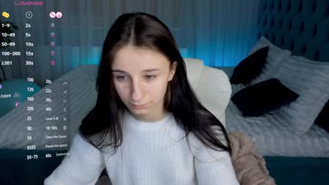 Snapshot of _nika_kik chatting on 01-31-25, 05:32 Nika online show from 01-31-25, 05:32