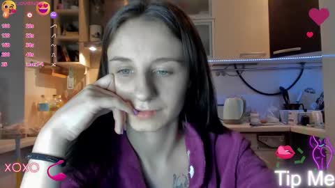 Snapshot of _nika_kik chatting on 03-05-25, 08:21 Nika online show from 03-05-25, 08:21