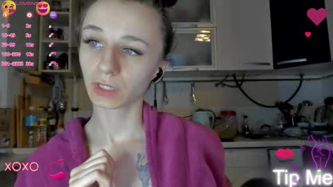Snapshot of _nika_kik chatting on 03-10-25, 03:52 Nika online show from 03-10-25, 03:52