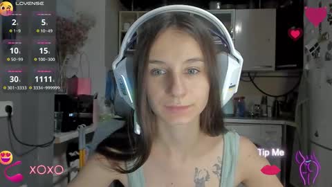 Snapshot of _nika_kik chatting on 10-01-25, 03:18 Nika online show from 10-01-25, 03:18