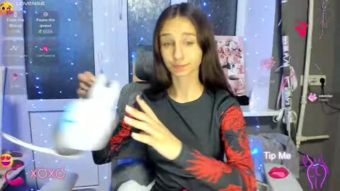 Snapshot of _nika_kik chatting on 10-20-25, 02:39 Nika online show from 10-20-25, 02:39