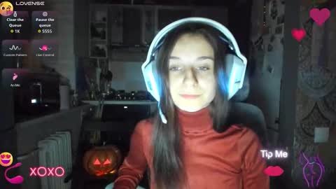 Snapshot of _nika_kik chatting on 10-26-25, 08:04 Nika online show from 10-26-25, 08:04