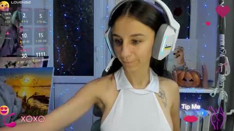 Snapshot of _nika_kik chatting on 11-01-25, 08:55 Nika online show from 11-01-25, 08:55