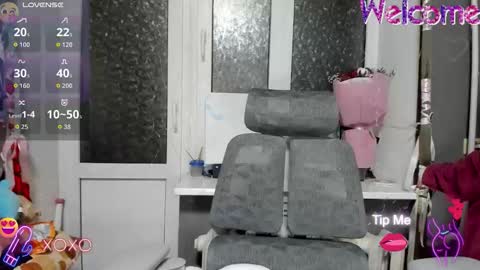 Snapshot of _nika_kik chatting on 11-23-25, 08:30 Nika online show from 11-23-25, 08:30