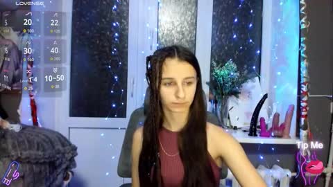 Snapshot of _nika_kik chatting on 12-13-25, 07:53 Nika online show from 12-13-25, 07:53