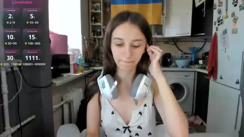 Snapshot of _nika_kik chatting on 06-20-26, 08:39 Nika online show from 06-20-26, 08:39