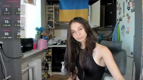 Snapshot of _nika_kik chatting on 07-16-26, 03:18 Nika online show from 07-16-26, 03:18