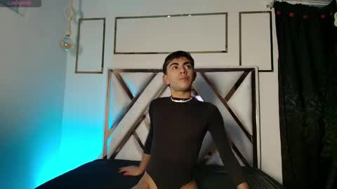 Snapshot of _noahstone chatting on 03-10-26, 04:28 Noah online show from 03-10-26, 04:28