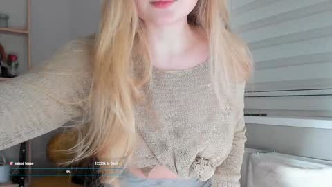 Snapshot of _o0o__ chatting on 01-19-25, 09:34 Adalin online show from 01-19-25, 09:34