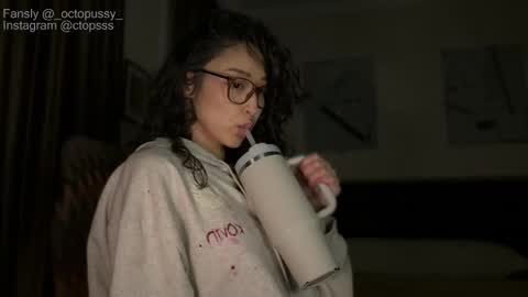 Mikayla online show from 04-15-26, 10:43