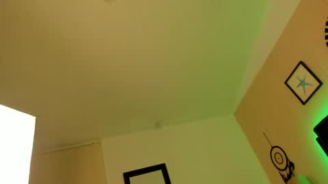 Olivia jones online show from 06-05-26, 04:35