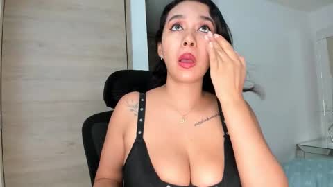 Snapshot of _pamela_saenz05 chatting on 02-28-26, 02:29 Pamela online show from 02-28-26, 02:29