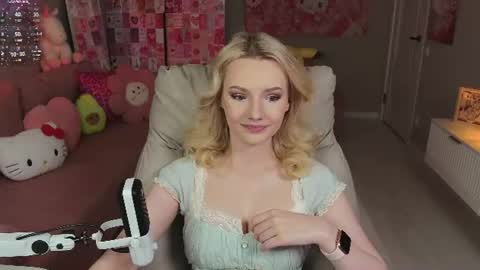 Snapshot of _passion_show_ chatting on 07-07-26, 11:42 Tina online show from 07-07-26, 11:42