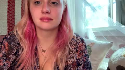 _peaceoutgirlscout_ online show from 09-29-25, 08:13