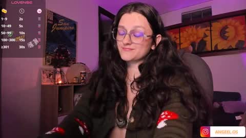 Snapshot of _peach__ chatting on 01-06-25, 06:25 violeta ig online show from 01-06-25, 06:25