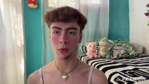 Snapshot of _peachyboy chatting on 04-23-26, 07:05 esteban online show from 04-23-26, 07:05