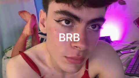 Snapshot of _peachyboy chatting on 07-07-26, 03:09 esteban online show from 07-07-26, 03:09