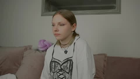 Viktoria online show from 04-16-26, 03:18