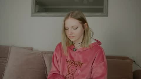 Viktoria online show from 04-22-26, 04:48