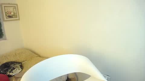 Snapshot of _poison_sweet chatting on 07-28-26, 07:39 Laura online show from 07-28-26, 07:39