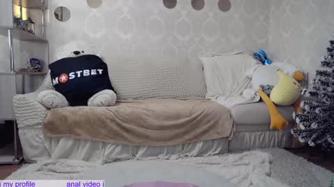 Snapshot of _pretty_fox_ chatting on 12-24-24, 04:44 _pretty_fox_ online show from 12-24-24, 04:44