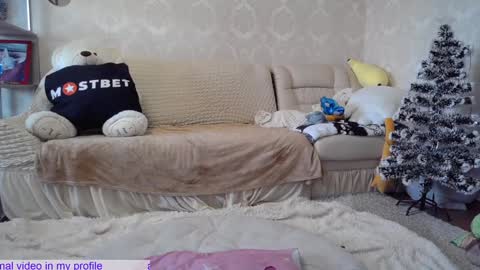 Snapshot of _pretty_fox_ chatting on 12-30-24, 08:10 _pretty_fox_ online show from 12-30-24, 08:10