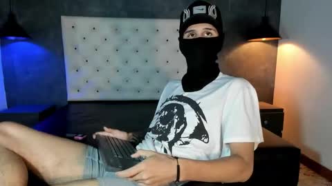 Snapshot of _realwav chatting on 01-17-26, 04:54 wav online show from 01-17-26, 04:54