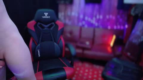 REDxxx online show from 02-27-25, 05:58