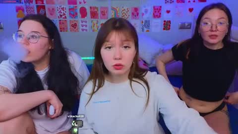 LISSAPVT IS OPEN online show from 03-01-25, 09:37