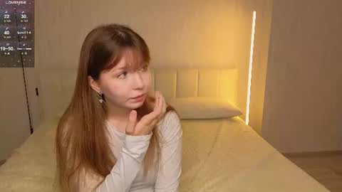 Snapshot of _reverse_gang_ chatting on 06-11-26, 04:43 LISSAPVT IS OPEN online show from 06-11-26, 04:43