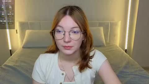 Snapshot of _reverse_gang_ chatting on 06-20-26, 04:37 LISSAPVT IS OPEN online show from 06-20-26, 04:37
