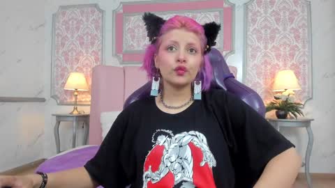 Snapshot of _saakuraa_ chatting on 12-05-24, 08:11 1430 2100 -5 online show from 12-05-24, 08:11