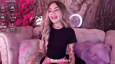 Snapshot of _sabrinaa_1 chatting on 09-19-25, 08:20 Sabrina online show from 09-19-25, 08:20