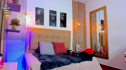 SAMANTHA FOX online show from 09-29-25, 11:59