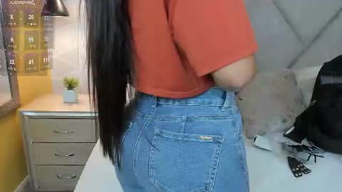 Snapshot of _sammy_fit chatting on 06-11-26, 12:36 Antonella online show from 06-11-26, 12:36