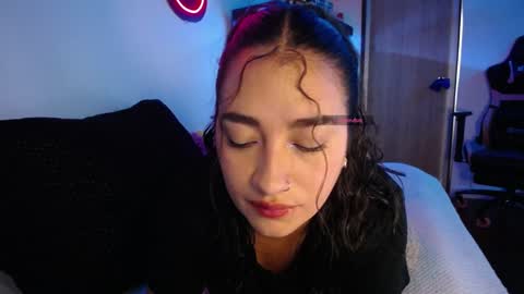 Snapshot of _santalove_ chatting on 01-05-25, 07:39 SantaLove online show from 01-05-25, 07:39