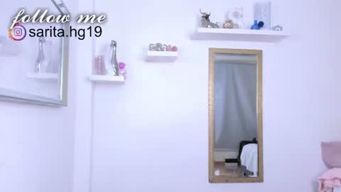 Snapshot of _sara_hernandez chatting on 06-24-26, 03:55 Sara intagram online show from 06-24-26, 03:55