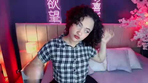 Sara online show from 02-13-26, 04:19