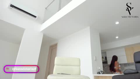   online show from 10-11-25, 05:33