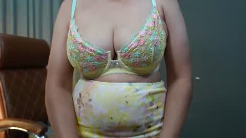 Snapshot of _savy_ chatting on 07-11-26, 07:55 Savreen online show from 07-11-26, 07:55