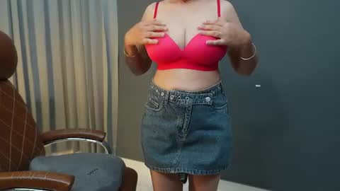 Snapshot of _savy_ chatting on 07-26-26, 07:26 Savreen online show from 07-26-26, 07:26