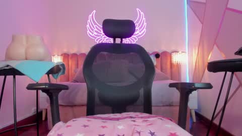 Scarlett online show from 02-21-25, 01:22