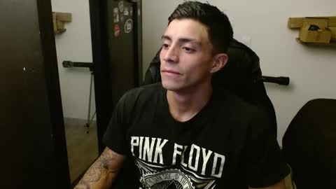 Snapshot of _schnnneider_ chatting on 04-24-26, 10:56 SCHNEIDER online show from 04-24-26, 10:56
