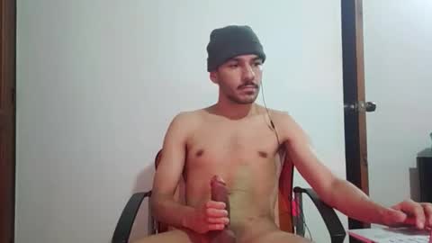 Snapshot of _sebas69 chatting on 11-28-25, 06:27 _sebas69 online show from 11-28-25, 06:27