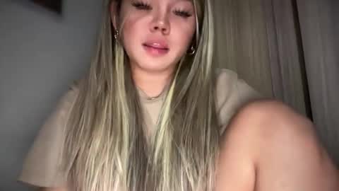 Snapshot of _seductive_jane chatting on 03-07-26, 06:38 ENAJ online show from 03-07-26, 06:38