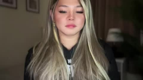 Snapshot of _seductive_jane chatting on 03-20-26, 05:29 ENAJ online show from 03-20-26, 05:29