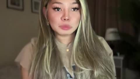 Snapshot of _seductive_jane chatting on 03-22-26, 01:25 ENAJ online show from 03-22-26, 01:25