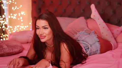 Snapshot of _selenasky chatting on 02-09-25, 11:14 Selena online show from 02-09-25, 11:14